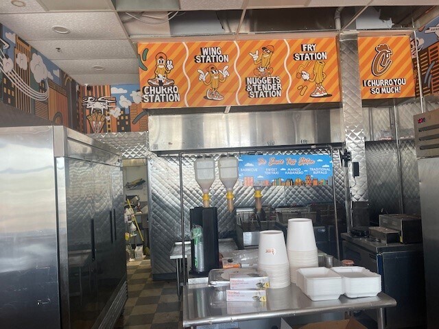 More Photos Of 7034 S Harlem Ave, Bridgeview General Retail For Lease