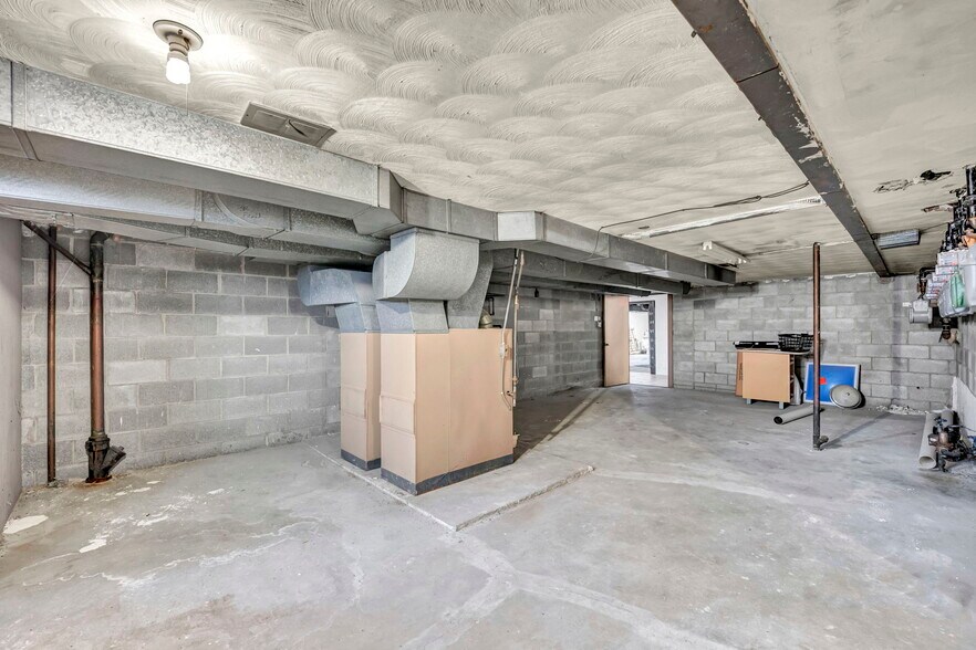 More Photos Of 885 S Green Rd, Cleveland Apartments For Sale