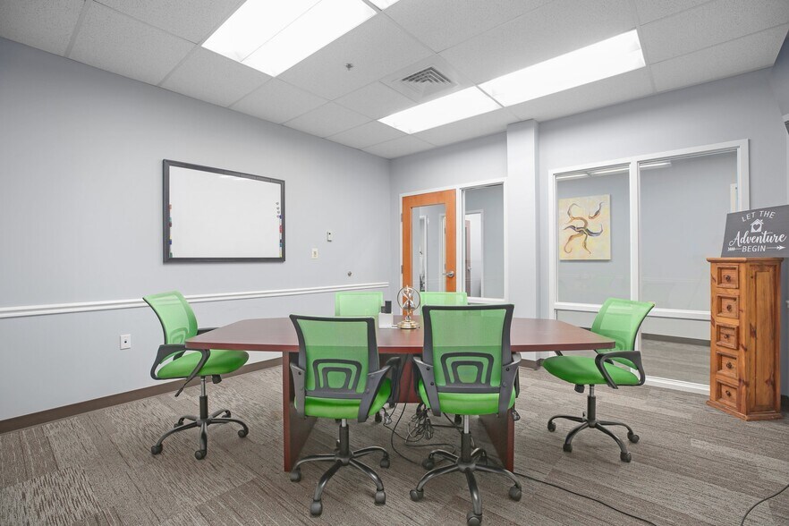 More Photos Of 2050 Gordon W Shelton Blvd, Fredericksburg Office For Lease