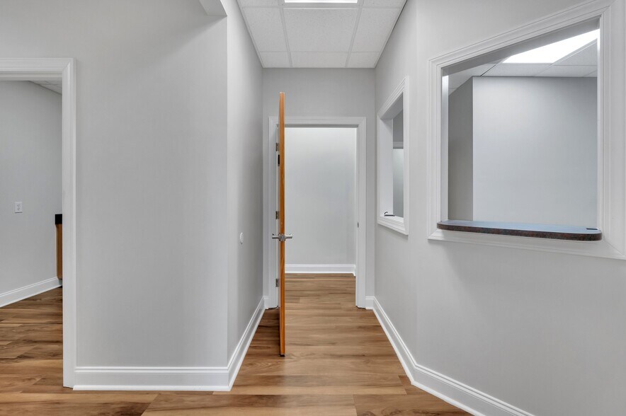 More Photos Of 20808 N Main St, Cornelius Medical For Lease