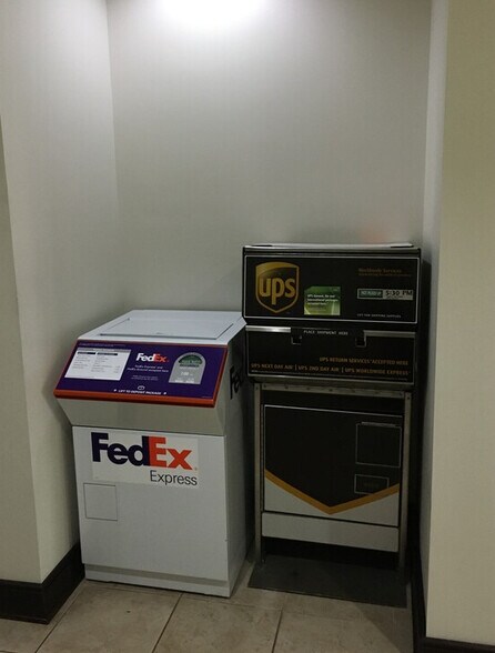 More Photos Of 1110 Jorie Blvd, Oak Brook Office For Lease
