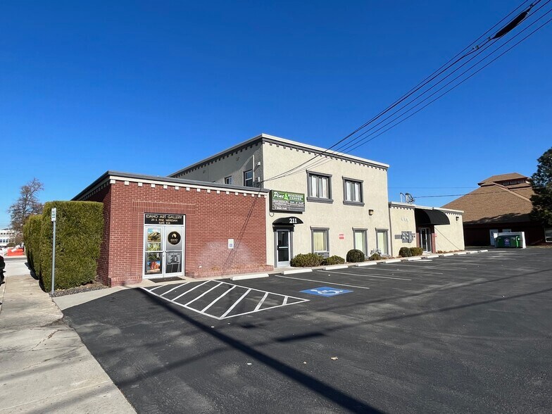 More Photos Of 211-217 E Pine Ave, Meridian Office For Lease