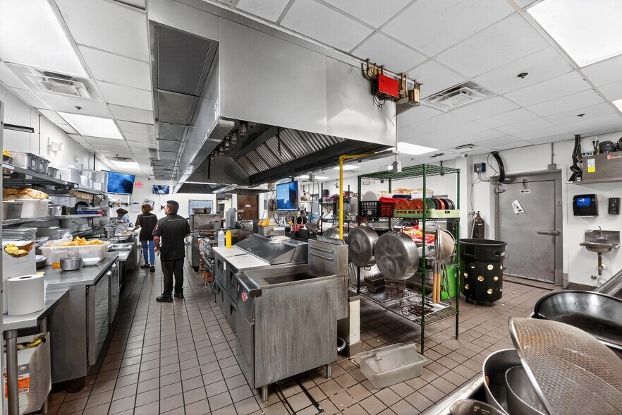 More Photos Of 275 N Equity Dr, Smithfield Restaurant For Sale