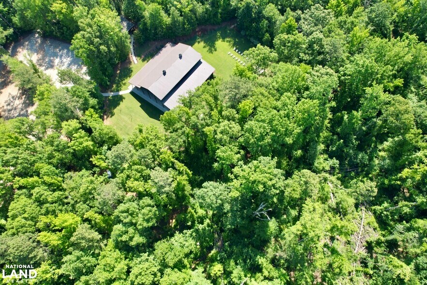 More Photos Of 701 Wingert Road rd, Greenwood Specialty For Sale