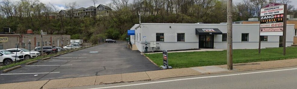 Primary Photo Of 2212 Noblestown Rd, Pittsburgh Storefront Retail Office For Lease