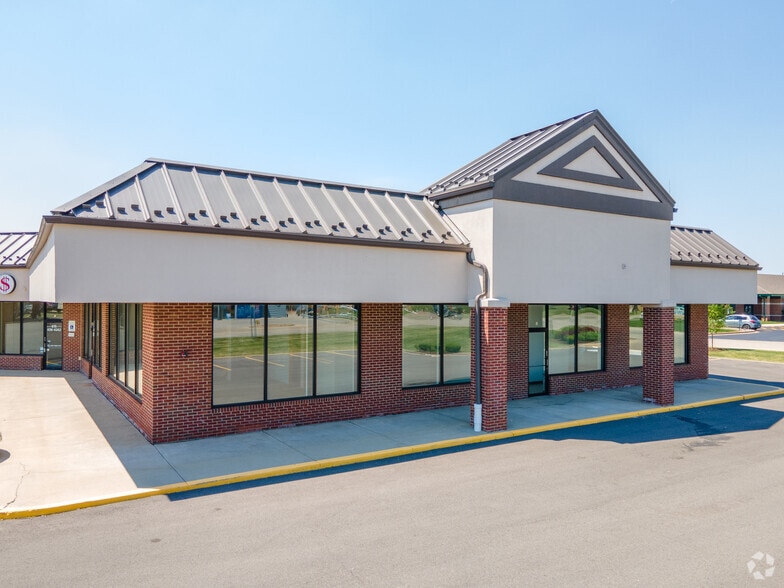 More Photos Of 2400 Caton Farm Rd, Crest Hill Unknown For Lease