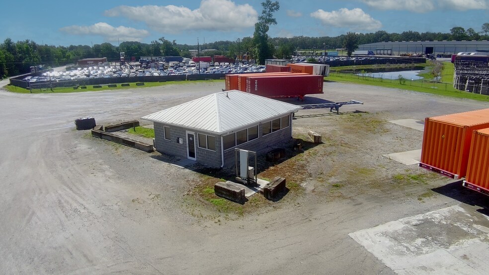 More Photos Of 401 Telfair Rd, Garden City Land For Lease