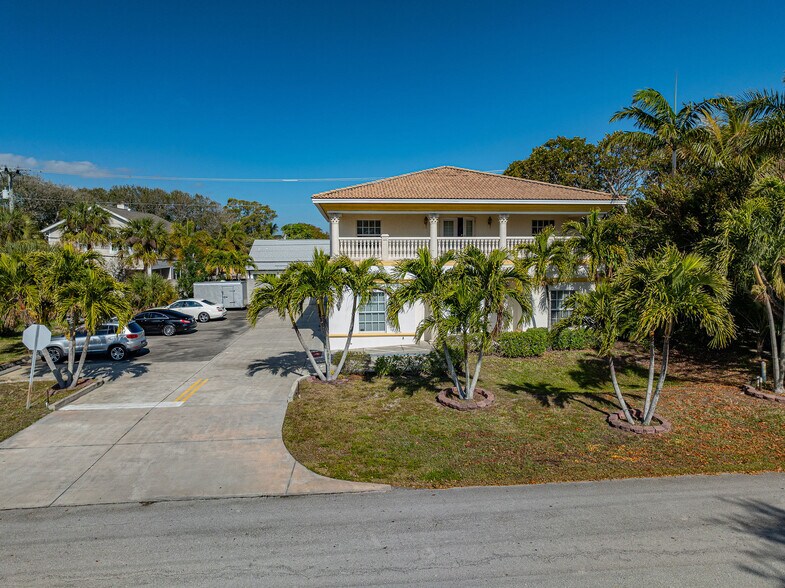 More Photos Of 334 Fourth Ave, Indialantic Office For Sale