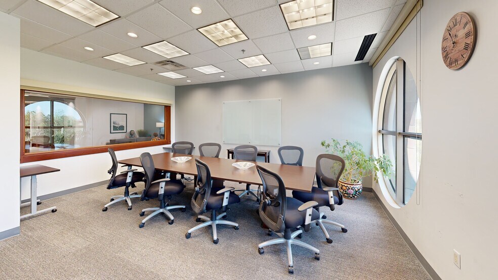 More Photos Of 1661 International Dr, Memphis Coworking Space