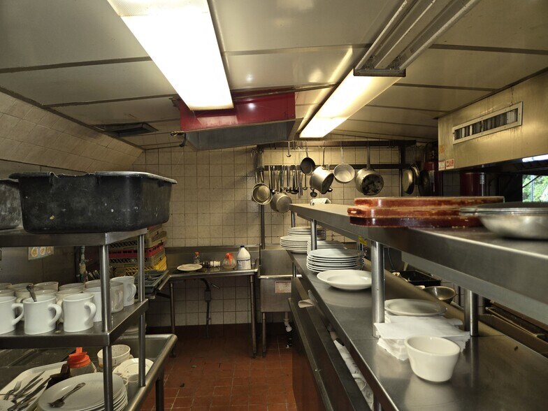 More Photos Of 5500 US Hwy 9w, Newburgh Restaurant For Sale