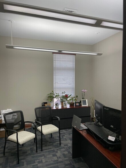 More Photos Of 3745 Medina Rd, Medina Office For Lease