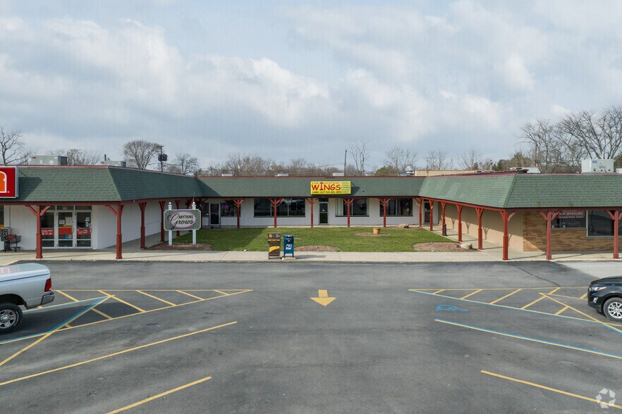 More Photos Of 149-151 E Airport Hwy, Swanton Storefront Retail Office For Lease