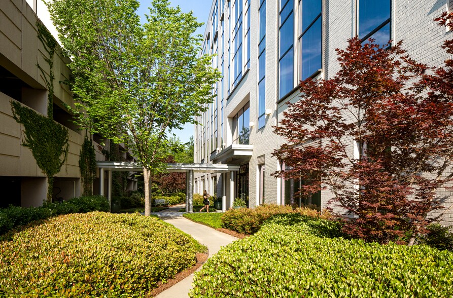 More Photos Of 3700 Glenwood Ave, Raleigh Unknown For Lease