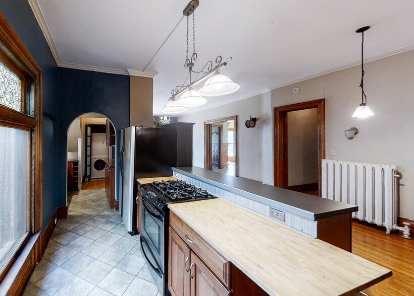 More Photos Of 342-344 W 9th St, Erie Apartments For Sale