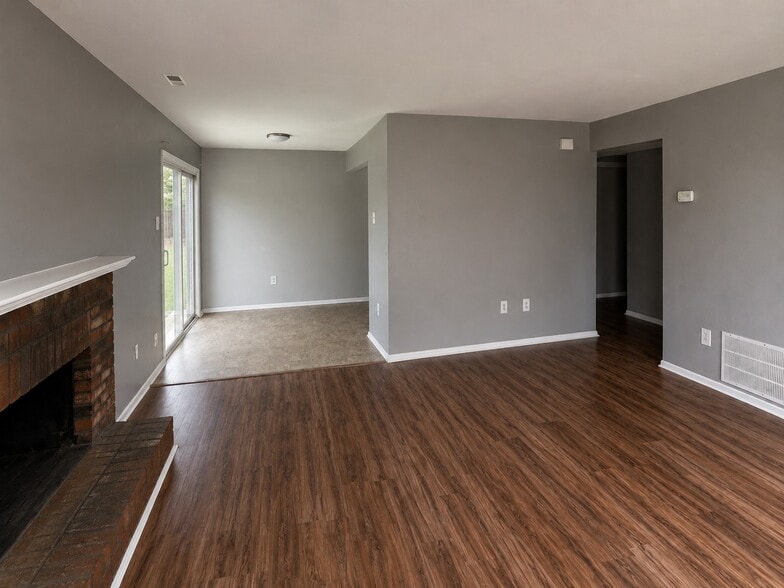 More Photos Of 164 Willow Turn, Mount Laurel Apartments For Sale