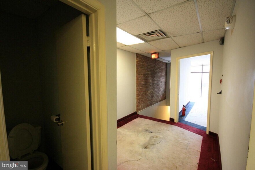More Photos Of 1629 Benning Rd NE, Washington Office For Lease