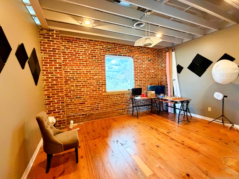 More Photos Of 399 E Main St, Columbus Office For Lease