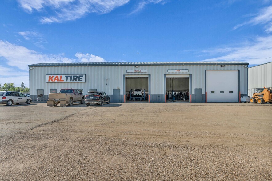 More Photos Of 505 1 Ave W, Assiniboia Auto Repair For Sale
