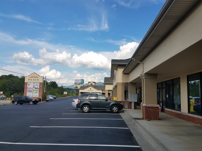 More Photos Of 1620 Highway 76 W, Hiawassee Office For Lease