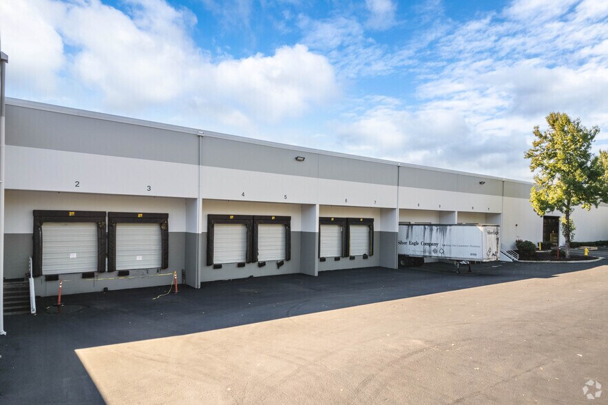 More Photos Of 1620 Industry Dr SW, Auburn Warehouse For Lease