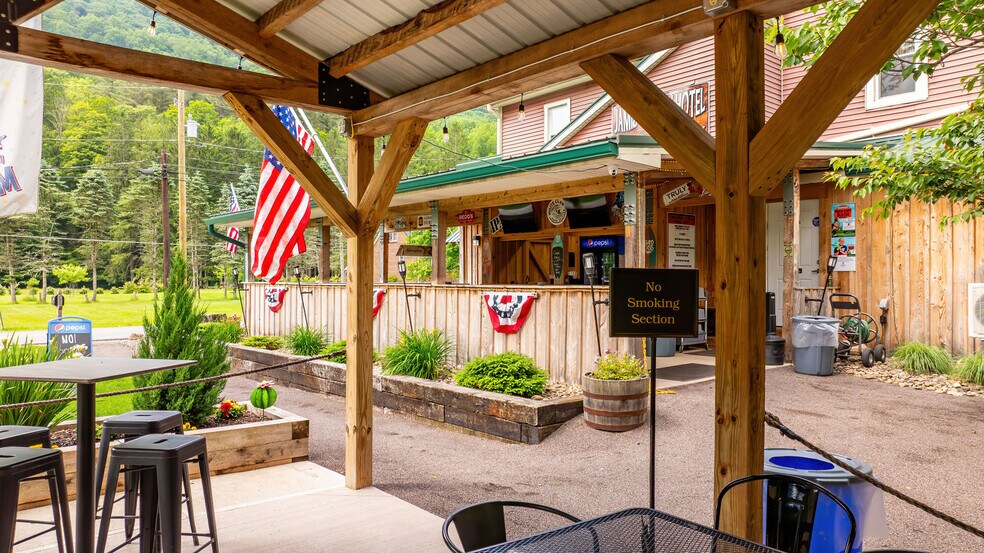 More Photos Of 184 Jamison City Rd, Benton Restaurant For Sale