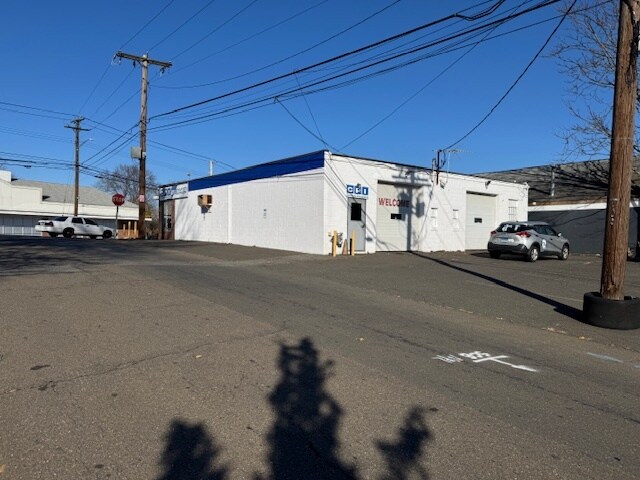 More Photos Of 882-886 Boston Post Rd, West Haven Freestanding For Sale