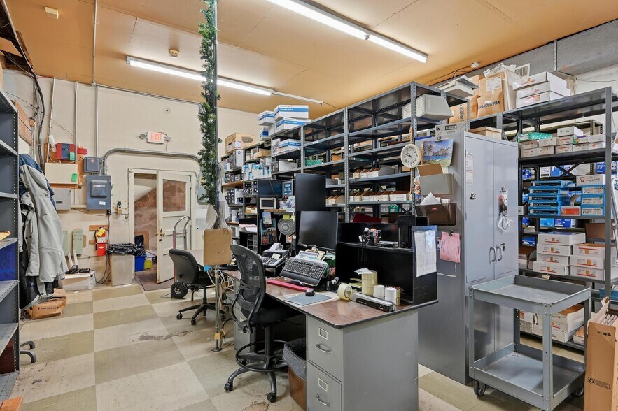 More Photos Of 156 Central Ave NW, Cleveland Convenience Store For Sale