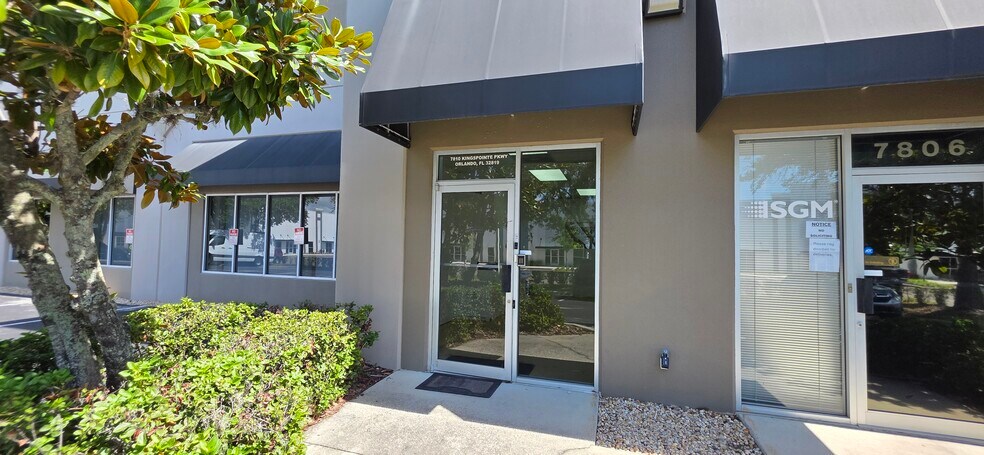 More Photos Of 7810 Kingspointe Pky, Orlando Warehouse For Lease