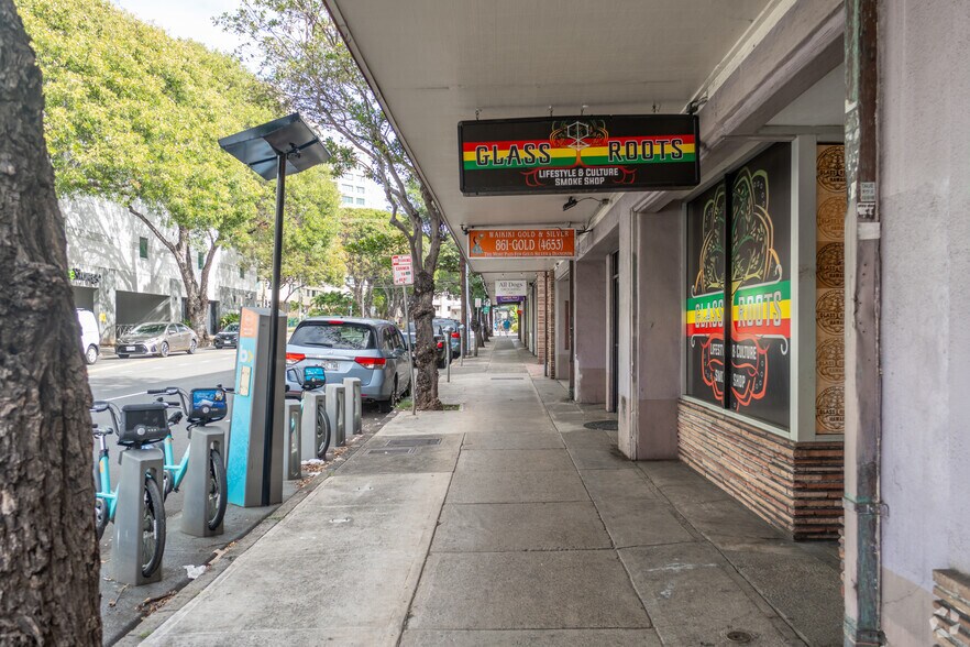 More Photos Of 1401-1415 Kalakaua Ave, Honolulu Storefront Retail Office For Lease