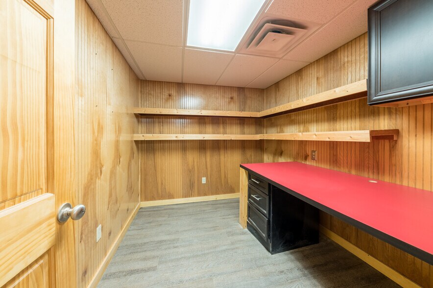 More Photos Of 1501 Deckers Creek Blvd, Morgantown Industrial For Sale