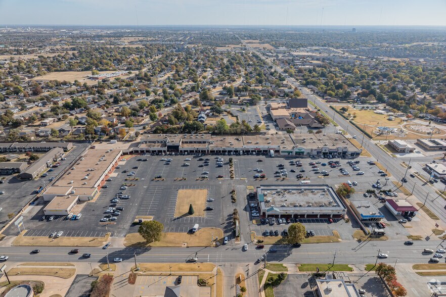 More Photos Of 10908 N May Ave, Oklahoma City Unknown For Lease