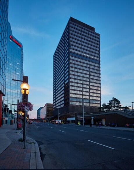 More Photos Of 100, 110, and 120 King St W, Hamilton Unknown For Lease