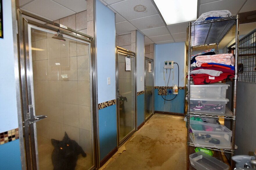 More Photos Of 90 Mary Esther Blvd, Mary Esther Freestanding For Lease