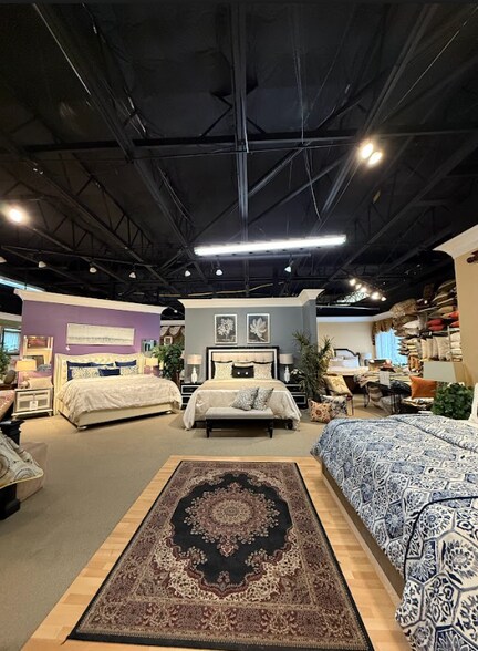 More Photos Of 736 W 300 S, Salt Lake City Showroom For Sale