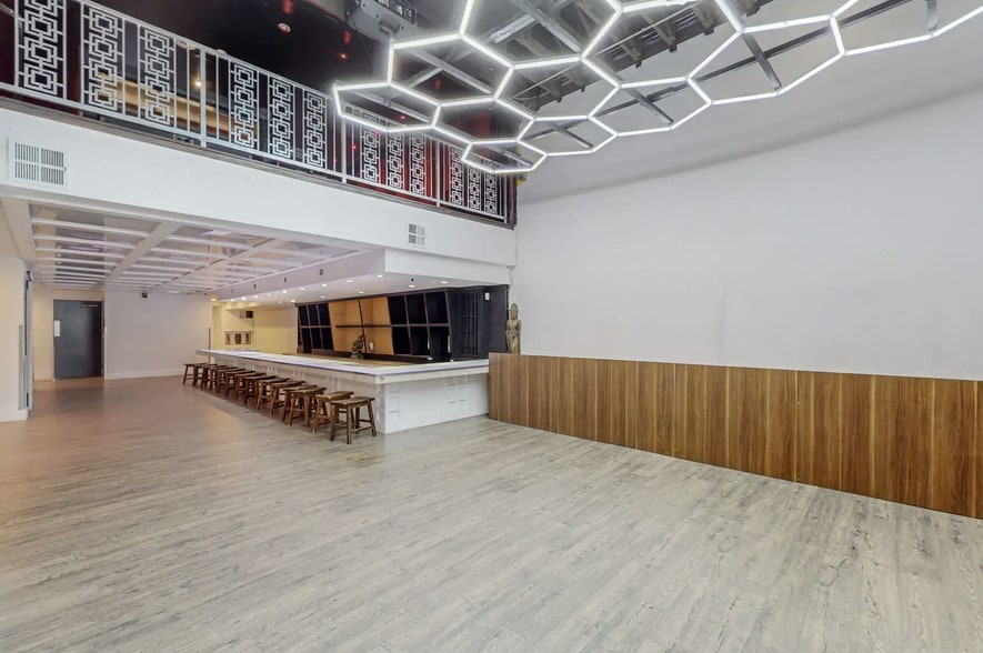 More Photos Of 211 Gold Ave SW, Albuquerque Storefront For Sale