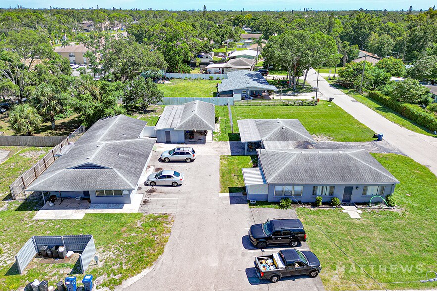 More Photos Of 2619 45th Ave W, Bradenton Multifamily For Sale