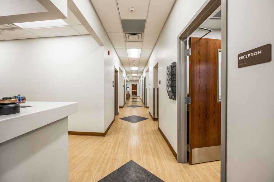 More Photos Of 4401 E Lohman Ave, Las Cruces Medical For Sale