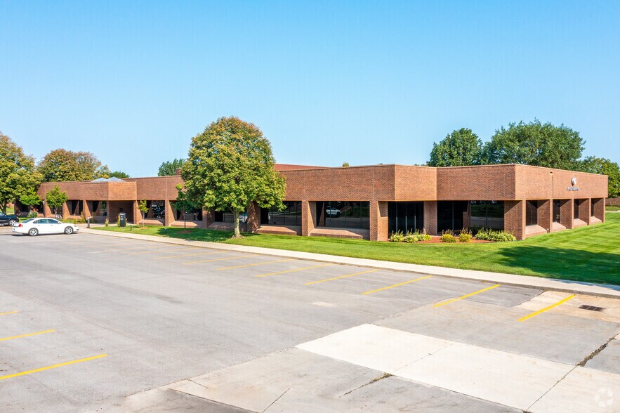 Primary Photo Of 4200 Corporate Dr, West Des Moines Office For Lease