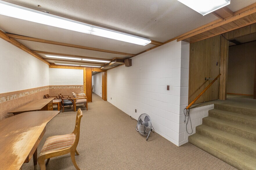 More Photos Of 605 Scott St, Wausau Office For Sale
