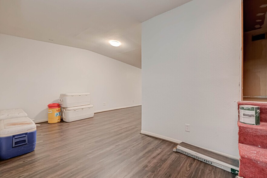 More Photos Of 3402 Amanda Ln, Houston Flex For Sale