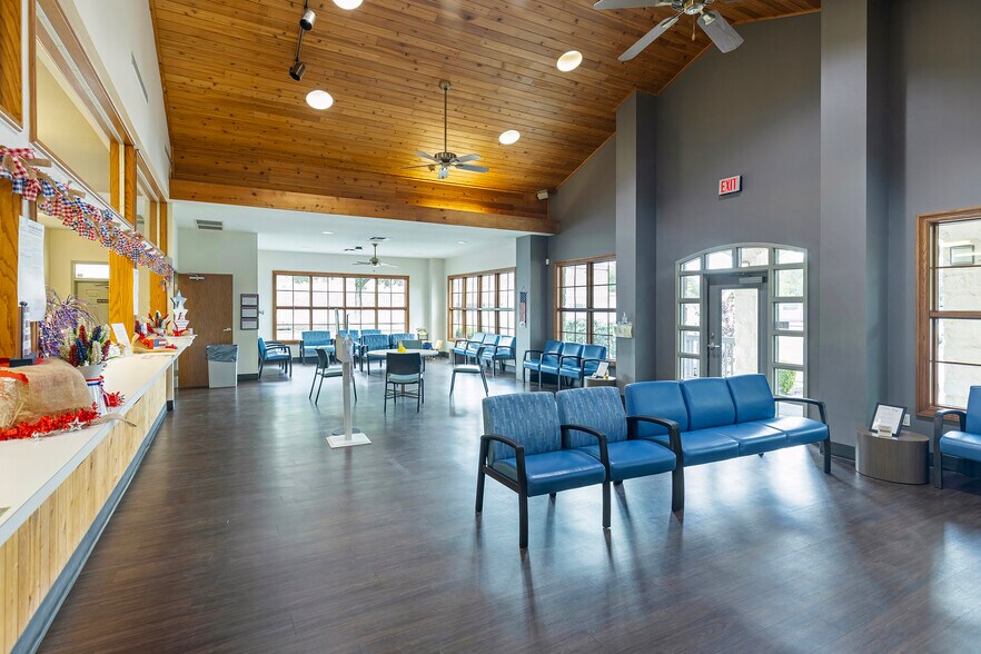 More Photos Of 3721 Williams Dr, Georgetown Medical For Lease