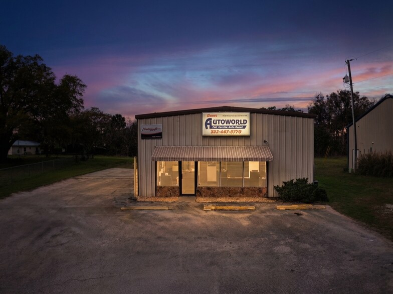 More Photos Of 8 Highway 19 N, Inglis Warehouse For Sale