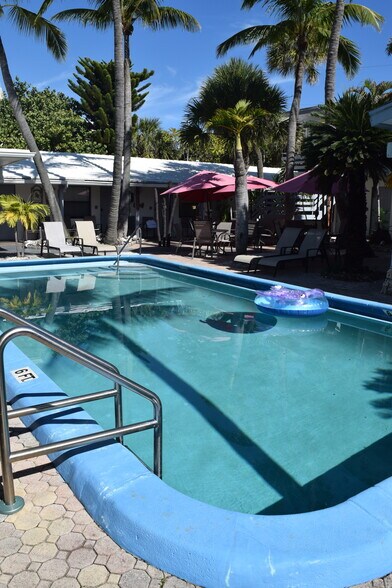More Photos Of 4628 N Ocean Dr, Lauderdale By The Sea Hotel For Sale