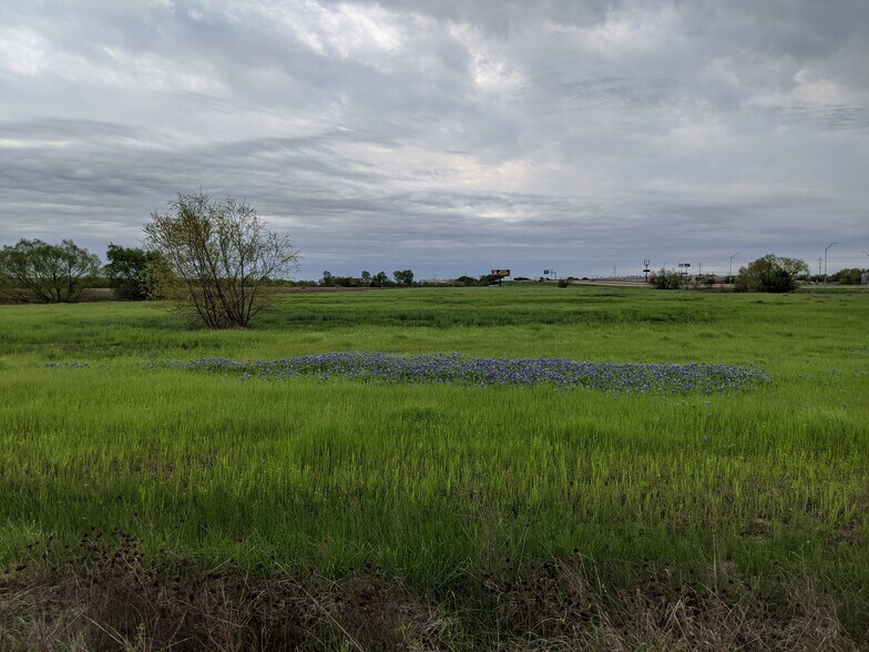 More Photos Of TBD S Interstate 45 Unit#Tract1, Ennis Land For Sale