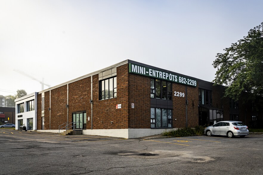 Primary Photo Of 2299 Boul Du Versant-Nord, Québec General Retail For Lease