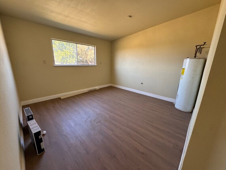 More Photos Of 3230 Moore Rd, Ceres Warehouse For Sale