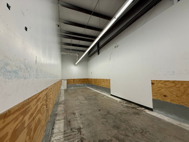 More Photos Of 504 N EE Wallace Blvd, Ferriday Storefront For Sale