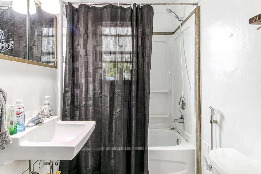 More Photos Of 22 Whittaker St, Sudbury Multifamily For Sale