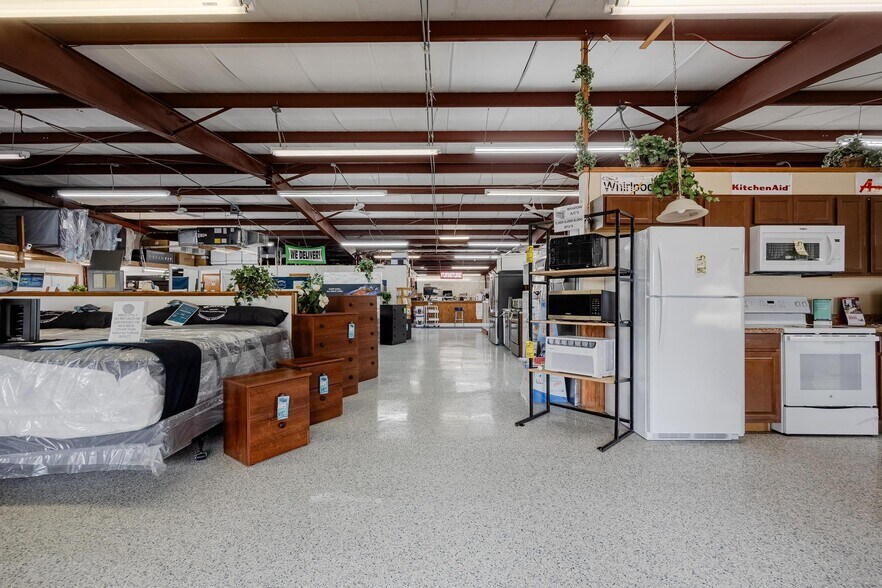 More Photos Of 1060 S Sr-29, LaBelle Freestanding For Sale