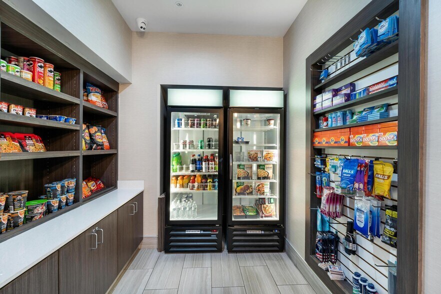 More Photos Of 465 S 100 E, Kanab Hospitality For Sale